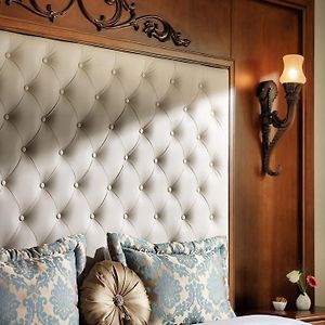 Grand Deluxe Twin Room